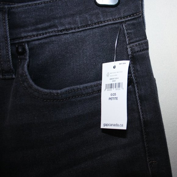 NWT Gap High Rise Crop Boot Ankle Flare Jean - Picture 9 of 9